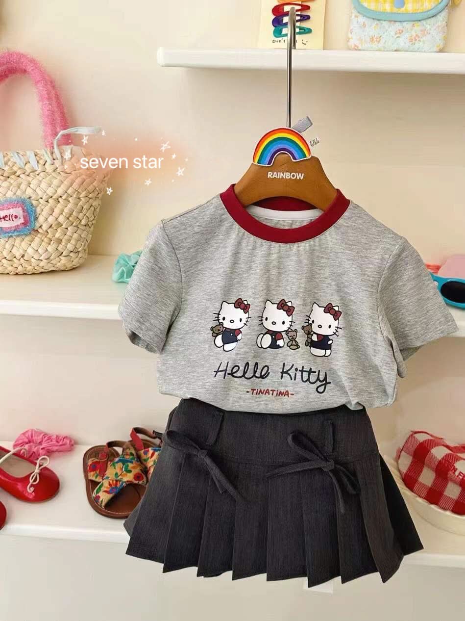 Kitten Print Tee Shirt