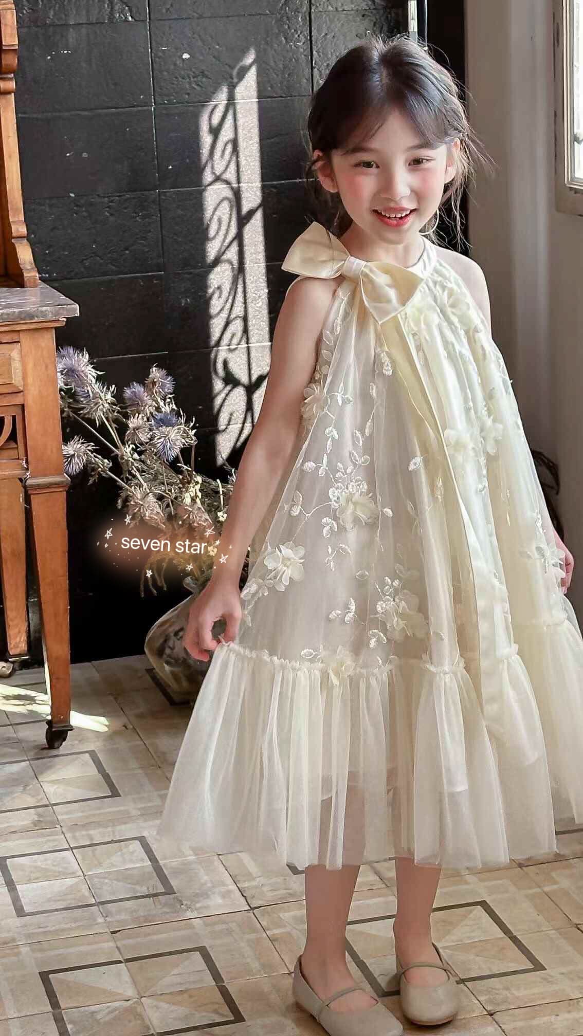 Mommy and Me Lace Embroidery Dress