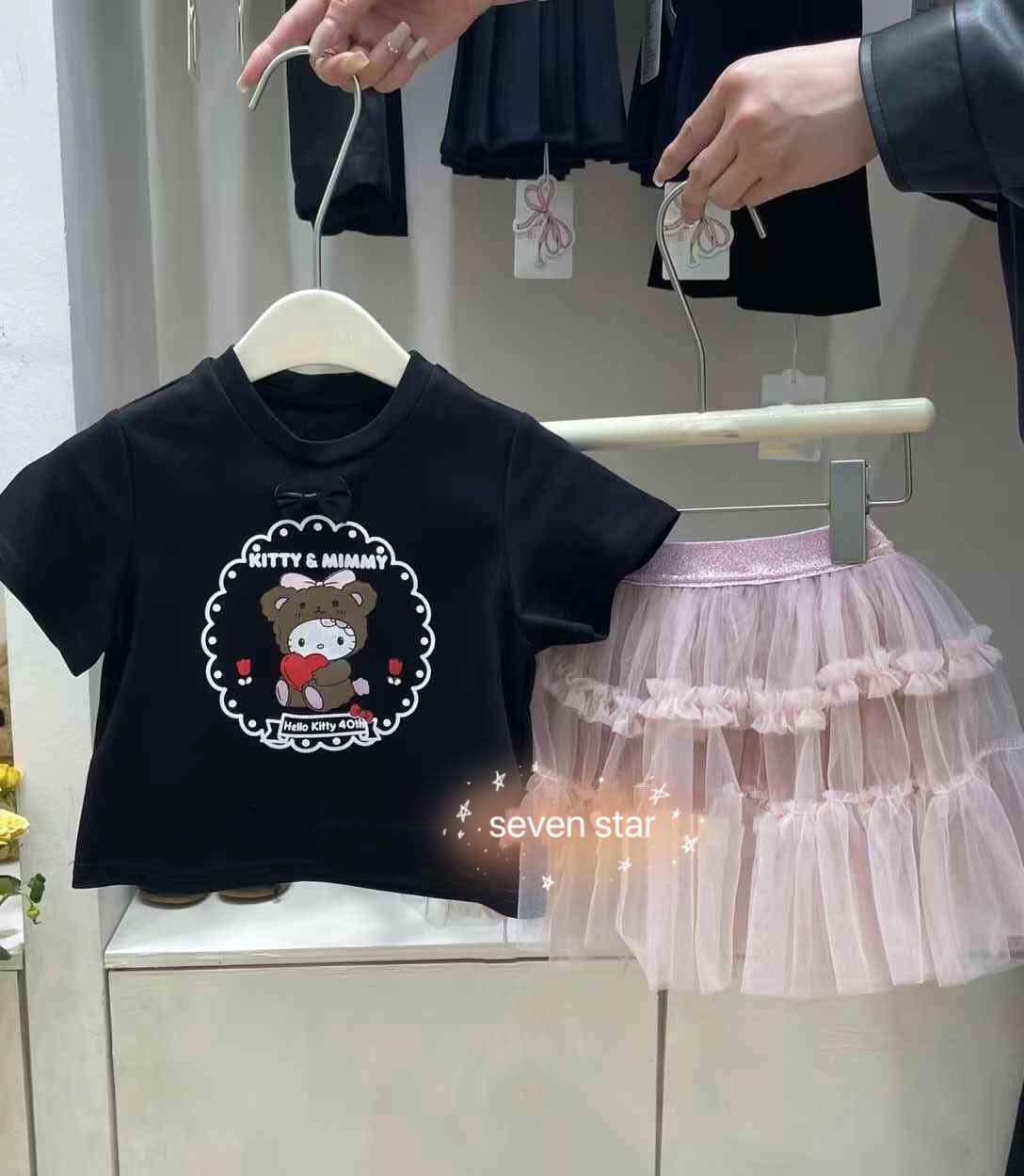 girl kitty Print T-SHIRT