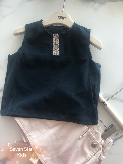 Floral Buttons Tank Top