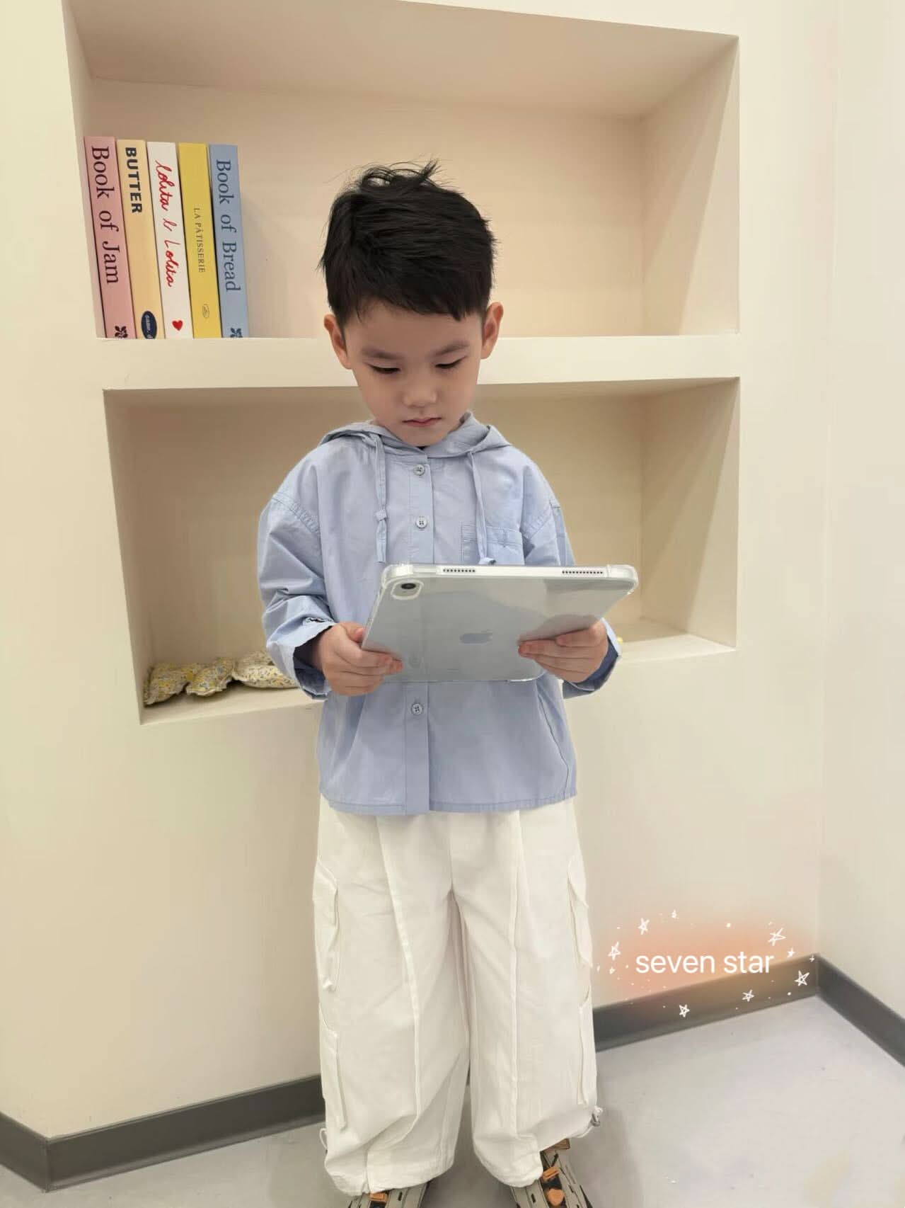 连帽长袖衬衫