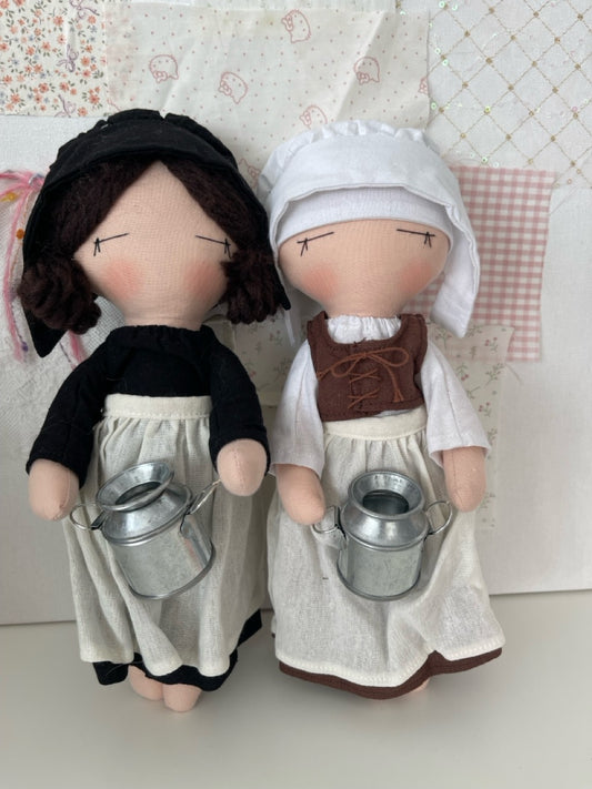 Milkmaid Dolls（ 1 pair）