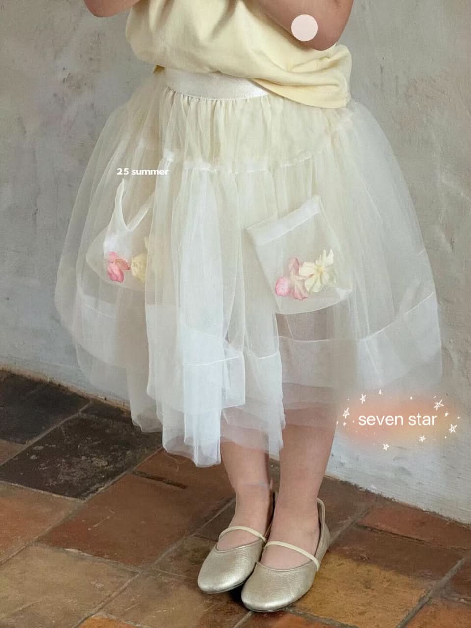 Flower Pocket Tulle Skirt