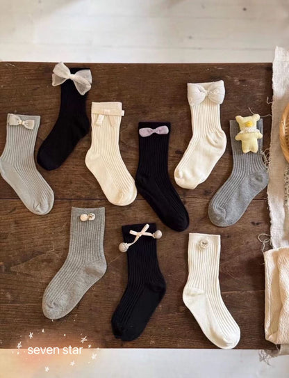 Bow-knot and buttons Crew Socks(3 pairs)