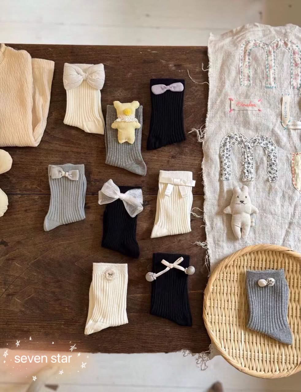 Bow-knot and buttons Crew Socks(3 pairs)