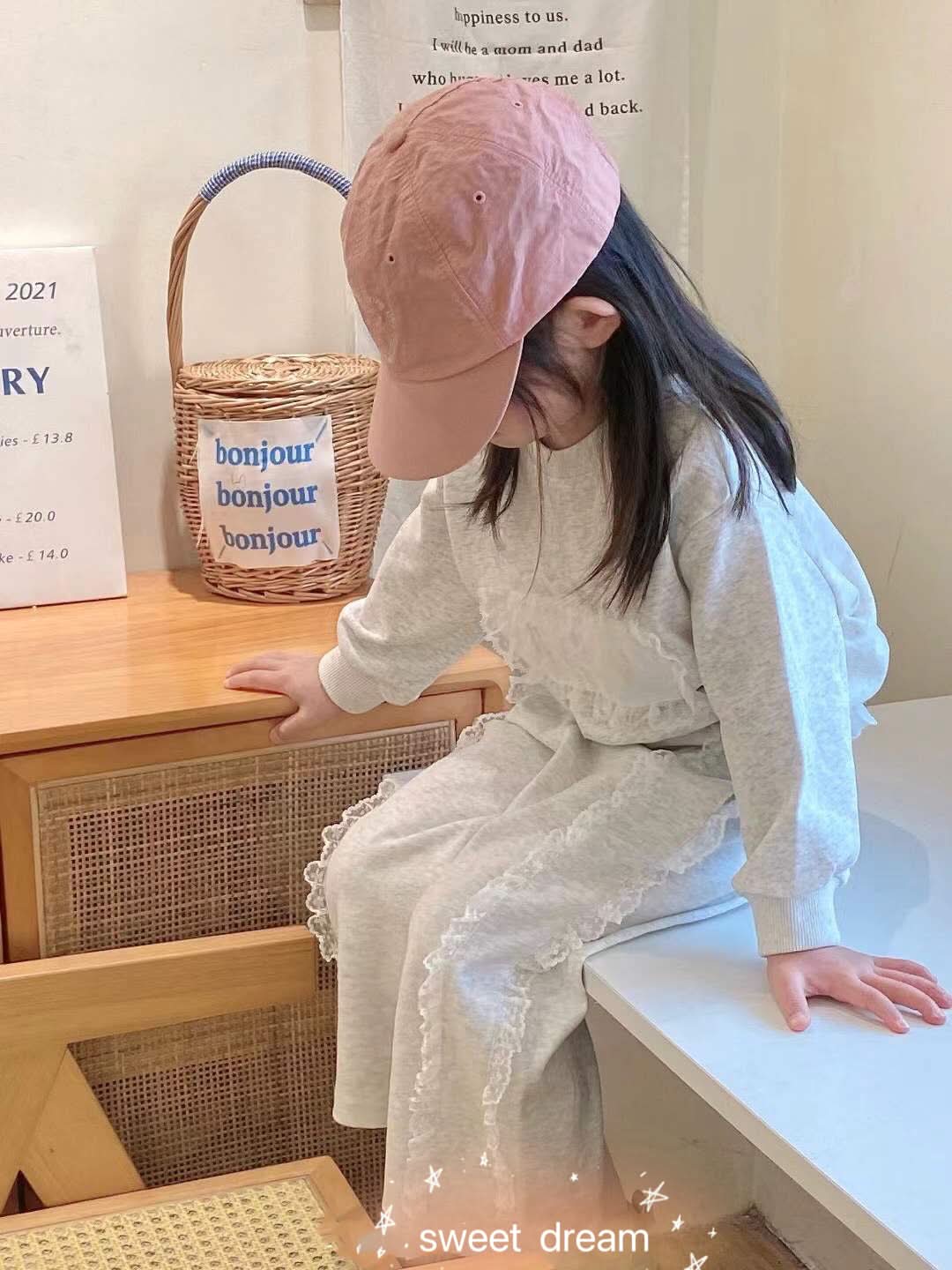 蕾丝衫 &amp; 裤子套装