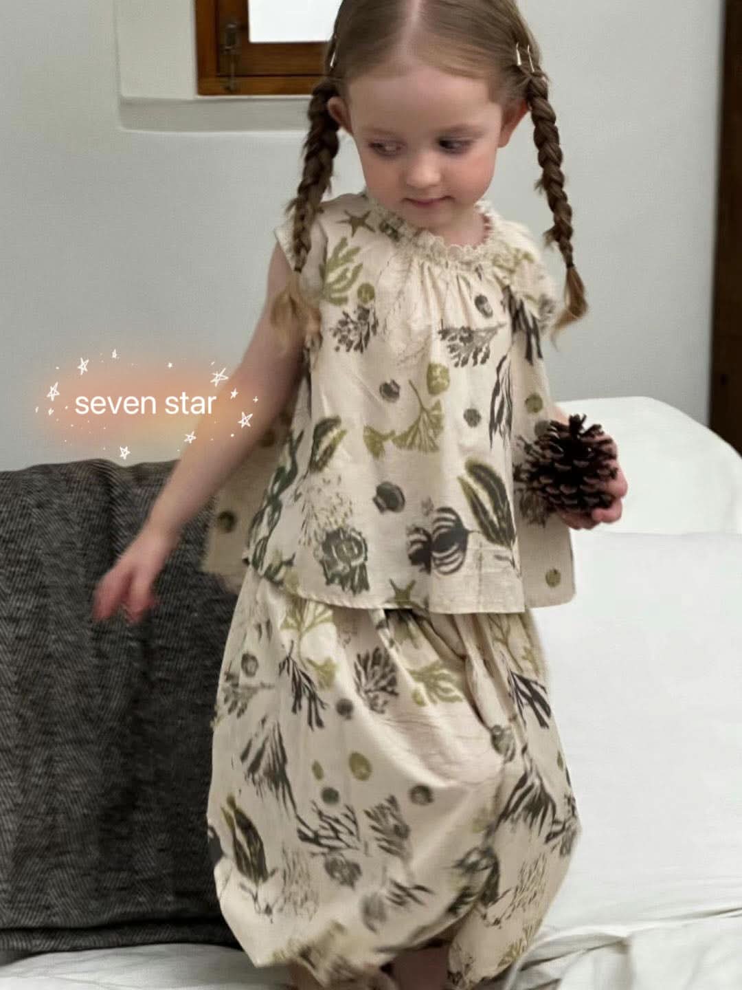 Leaves Printed Sleeveless Top and Pants Set