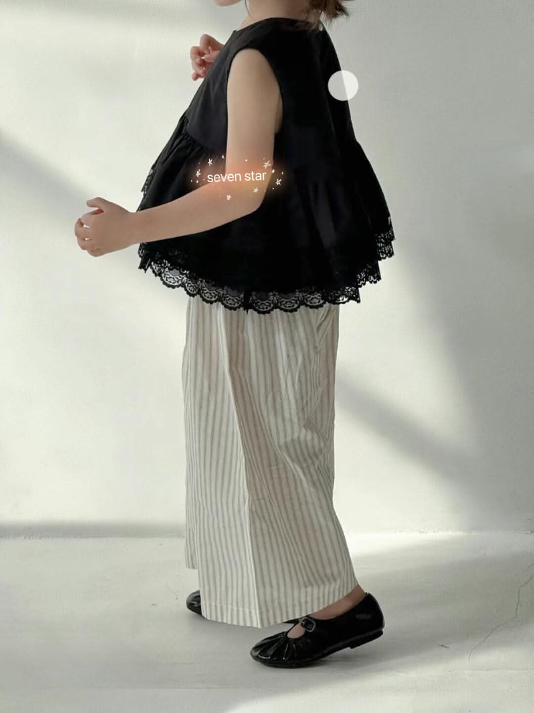 Ruffle Lace Sleeveless Top
