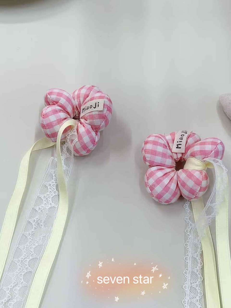 Thumb Fluffy Scrunchies