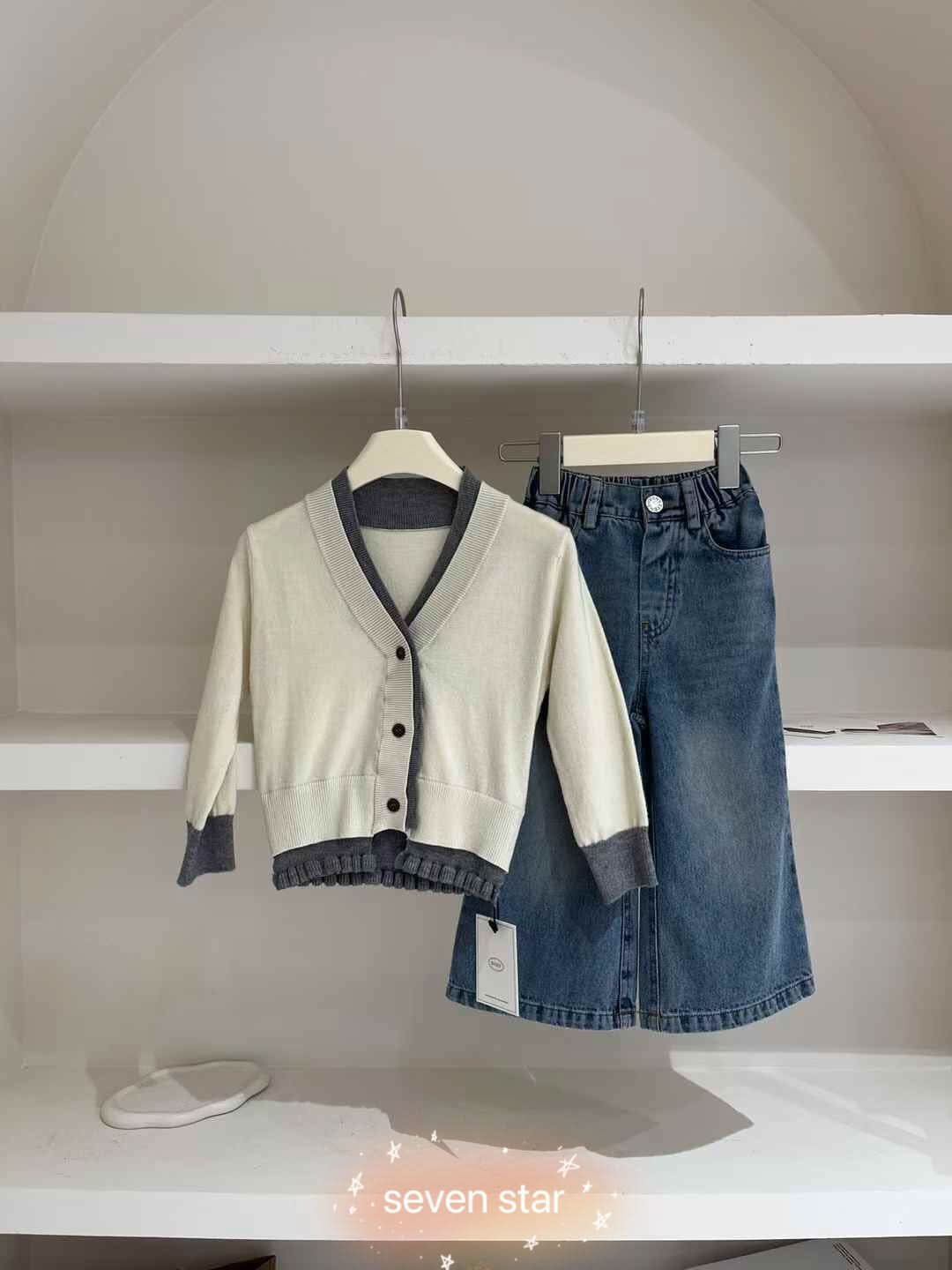 White V-neck Cardigan With Grey Decorated Layer FOR GIRL